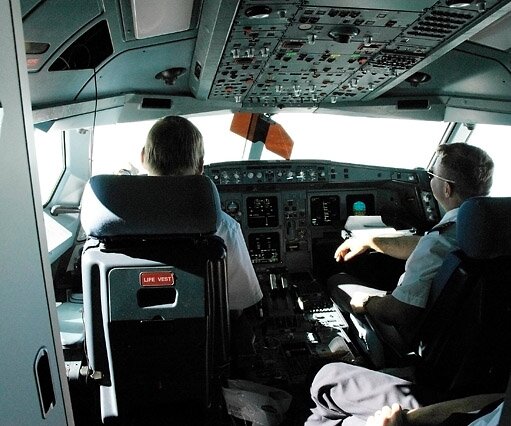 _DSC0067 In the cockpit of the Airbus A330-300, flying to Sweden