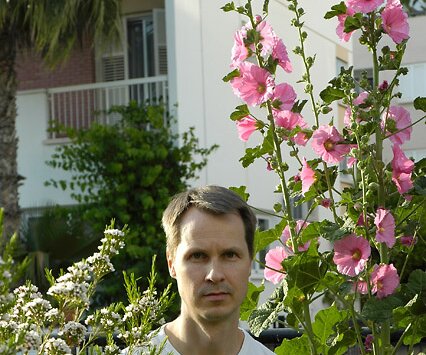_DSC0019 Arto in our garden in Nicosia