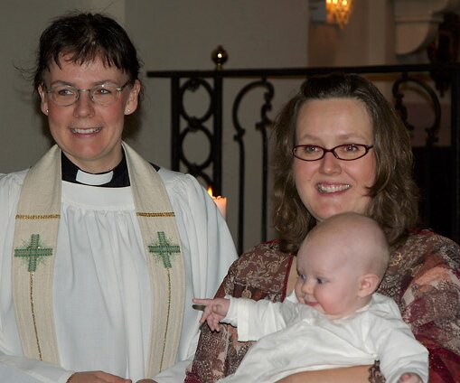 _DSC0055 The priest, Anna-Karin and Alice.