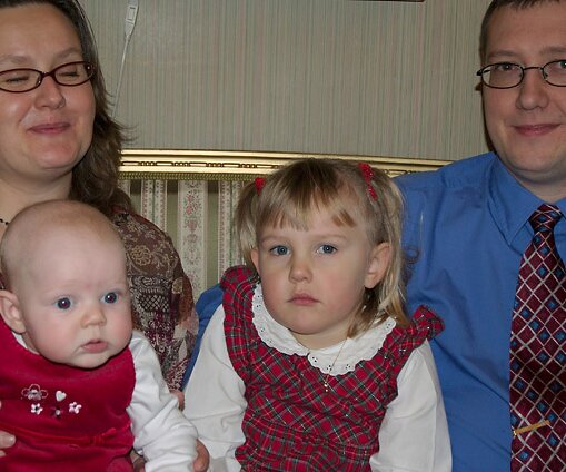 _DSC0073 Anna-Karin and Johan with their two daughters.