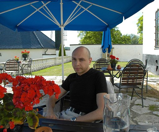 _DSC0182 Markos on the veranda