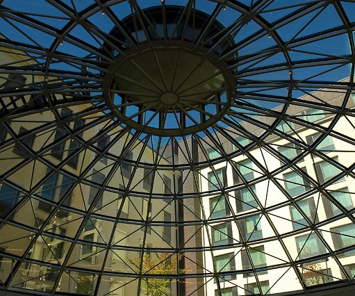 _DSC0043 Roof at Kämp Galleria
