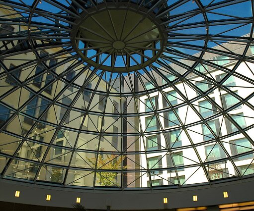 _DSC0045 Roof at Kämp Galleria