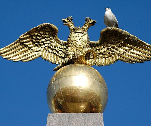 _DSC0104 Double headed eagle at the marketplace