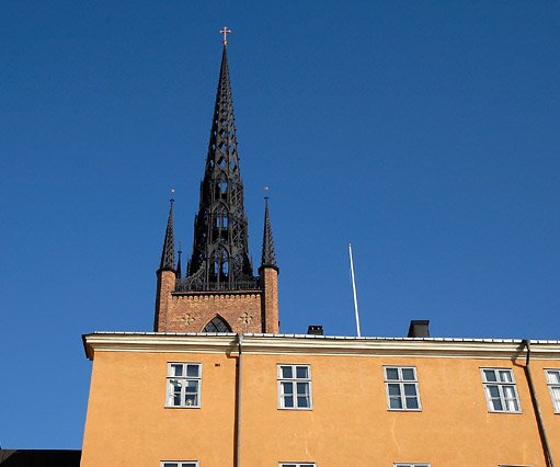 _DSC0039 On Riddarholmen. The church Riddarkyrkan in the background.