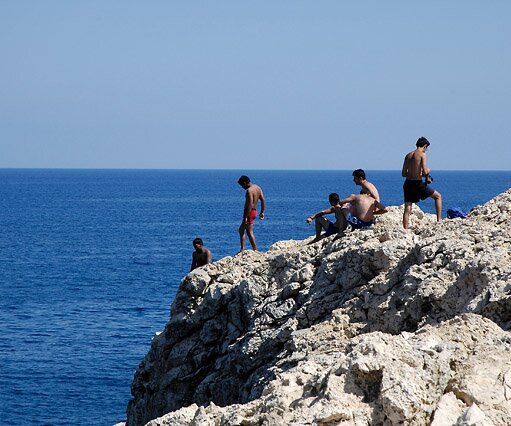 _DSC0219 On the cliffs near Cavo Greco