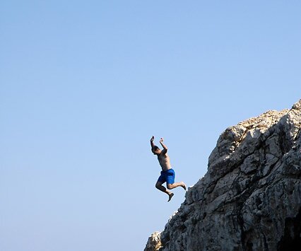 _DSC0257 Jumping off the cliffs