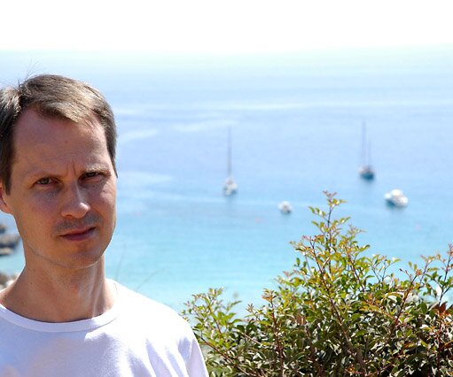 _DSC0158 Arto with Konnos bay in the background
