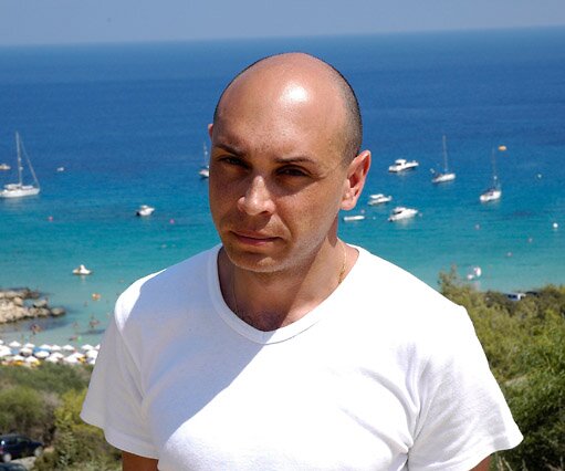 _DSC0193 Markos with Konnos bay in the background
