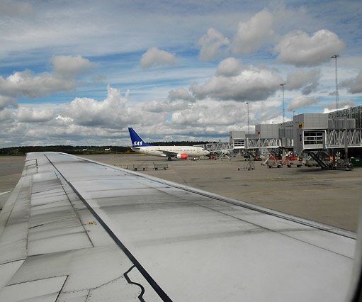 _DSC0003 Waiting for pushback at the gate at Arlanda airport