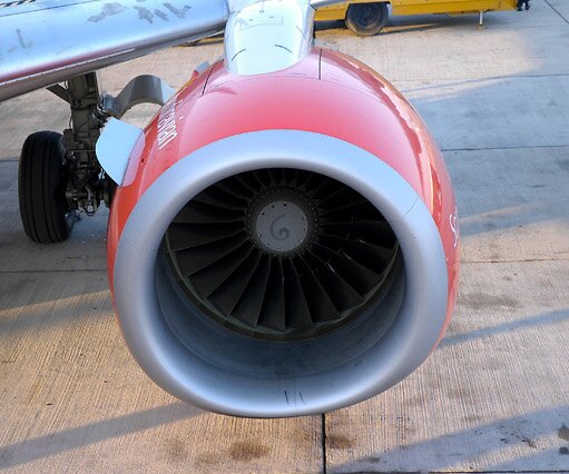 _DSC0040 The engine of the SAS B737-800