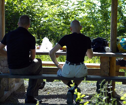 _DSC0081 Krister and Markos, coffee break