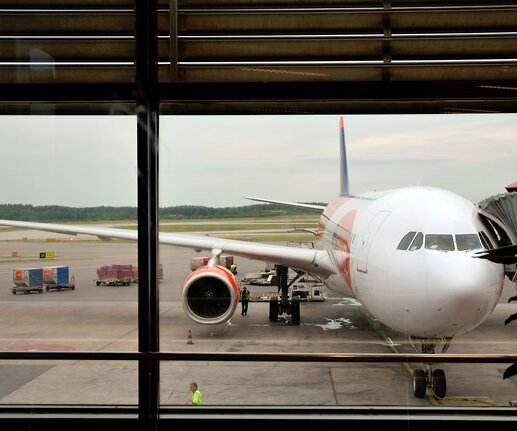 _DSC0002 At Arlanda (ARN), waiting to board the A330-300 for Larnaka (LCA).