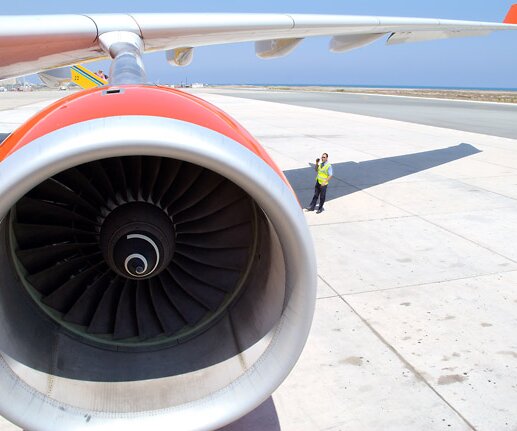 _DSC0005 Engine and wing of the A330-300.
