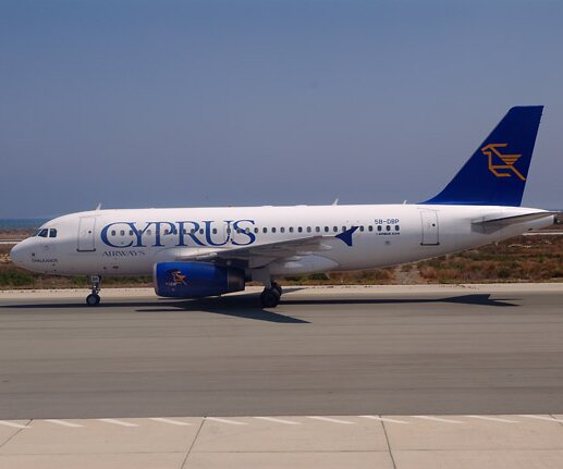 _DSC0009 A Cyprus Airways Airbus.
