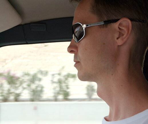 _DSC0003 Arto driving to Pafos.