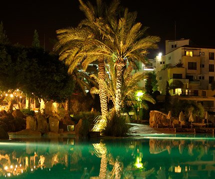 _DSC0029 Reflections in the pool at night.