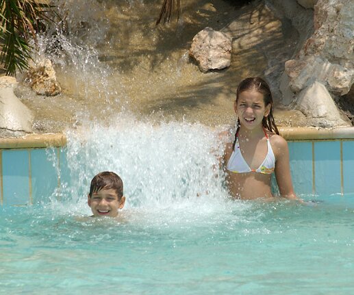 _DSC0042 Andreas and Ingrid, they really like the water park.