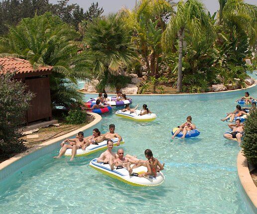 _DSC0062 Arto, Markos and Ingrid in the lazy river.