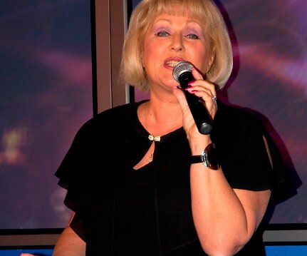_DSC0010 Monica Aspelund performing on board.
