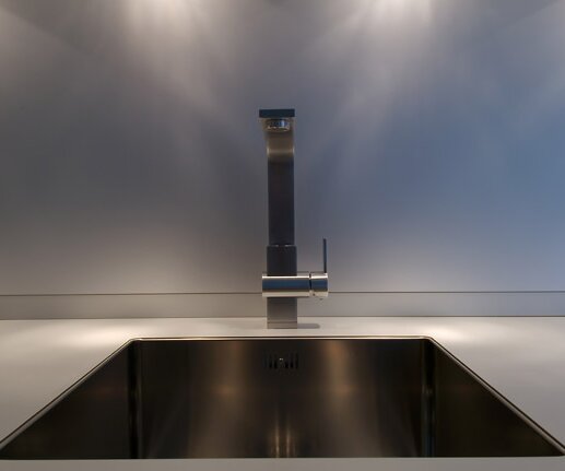 _DSC0013 Sink and tap, lights on.