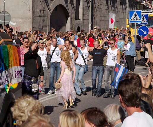_DSC0022 Mr Gay Sweden candidates parading.