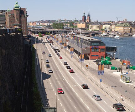 _DSC0010 Stadsgården, heading towards the city.