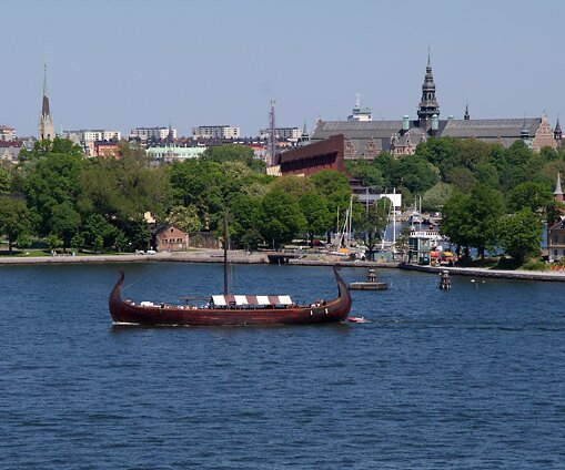 _DSC0027 Viking boat.