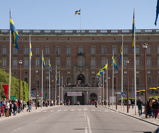 _DSC0078 The Royal Palace straight ahead.