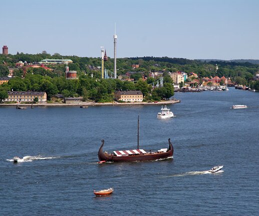 _DSC0020 Viking boat, seen from the Katarina Lift.