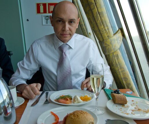 _DSC0003 Markos having breakfast.