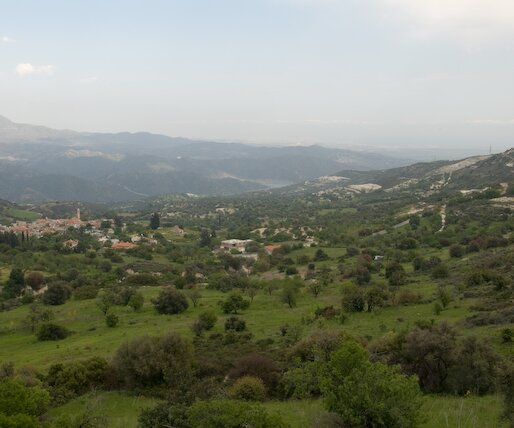 _DSC0036 View over the landscape near Lefkara in spring.