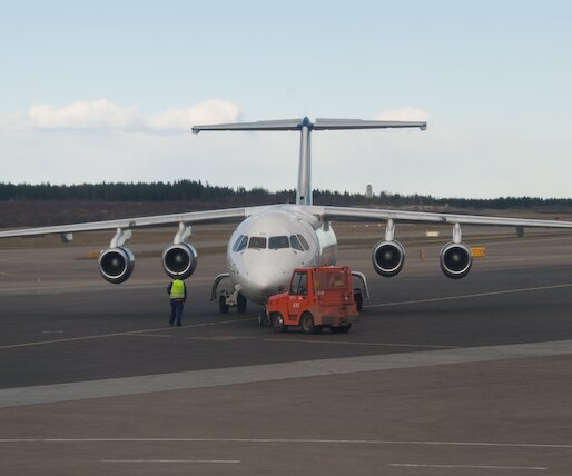 _DSC0007 An Avro RJ-85, seen from the window of the MD-82.
