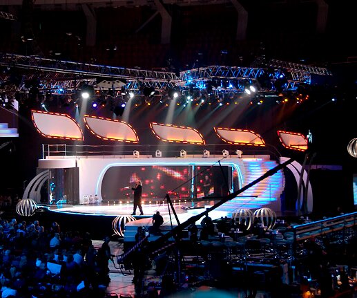 _DSC0009 Preparations on stage.