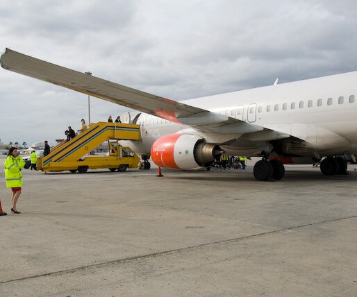 _DSC0028 The SAS B737-800 at Larnaca airport.