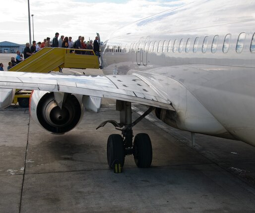 _DSC0003 Boarding the SAS B737-800 for Stockholm.