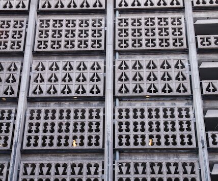 _DSC0052 Car park building. Can you see the pattern?