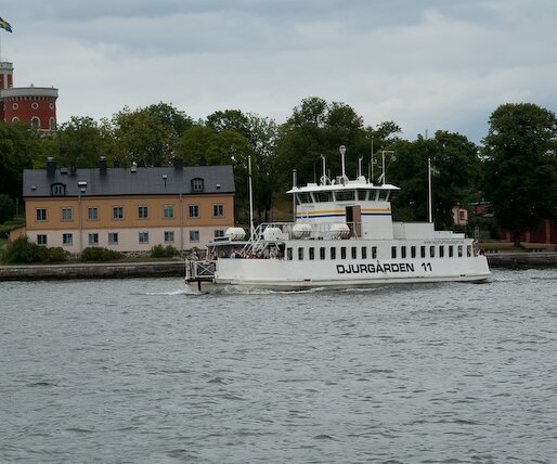 _DSC0120 Boat going to and from Djurgården.