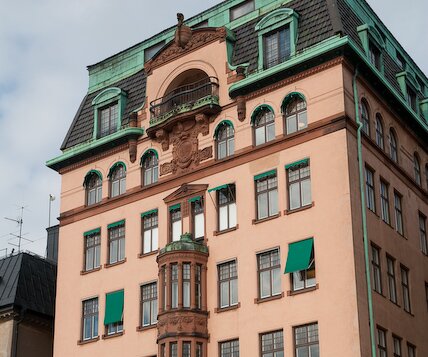 _DSC0044 Building in the old town.