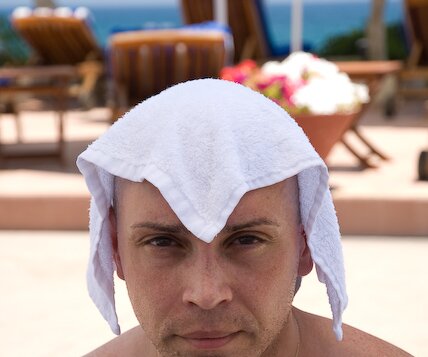 _DSC0036 Markos with a cold towel on the head.