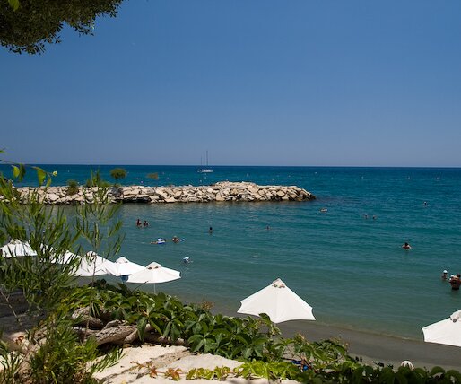 _DSC0108 By the beach.