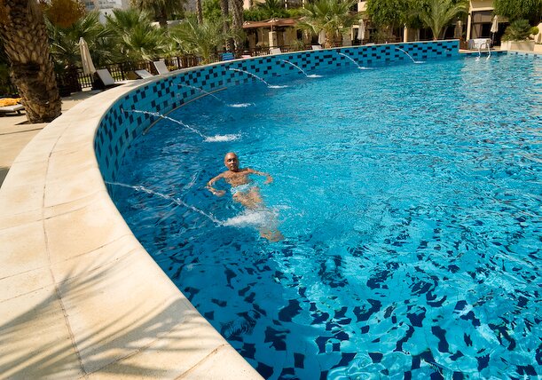 At Elias Beach Hotel