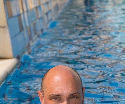 _DSC0056 Markos in the pool.