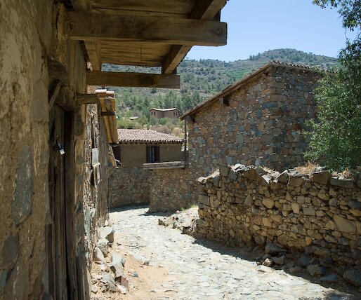 _DSC0044 Old houses in Fikardou.