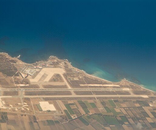 _DSC0024 Pafos airport.