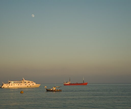 _DSC0063 Boats in the afternoon light.