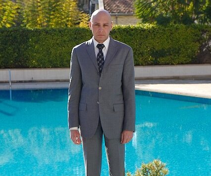 _DSC0075 Markos by the pool.