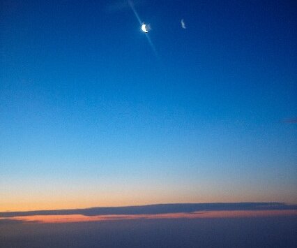 _DSC0001 Early morning, flying to Cyprus.