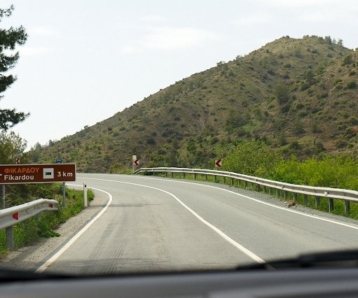 _DSC0016 3 km to Fikardou.