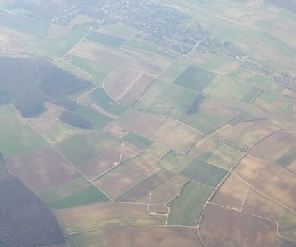 _DSC0019 Descending towards Vienna.